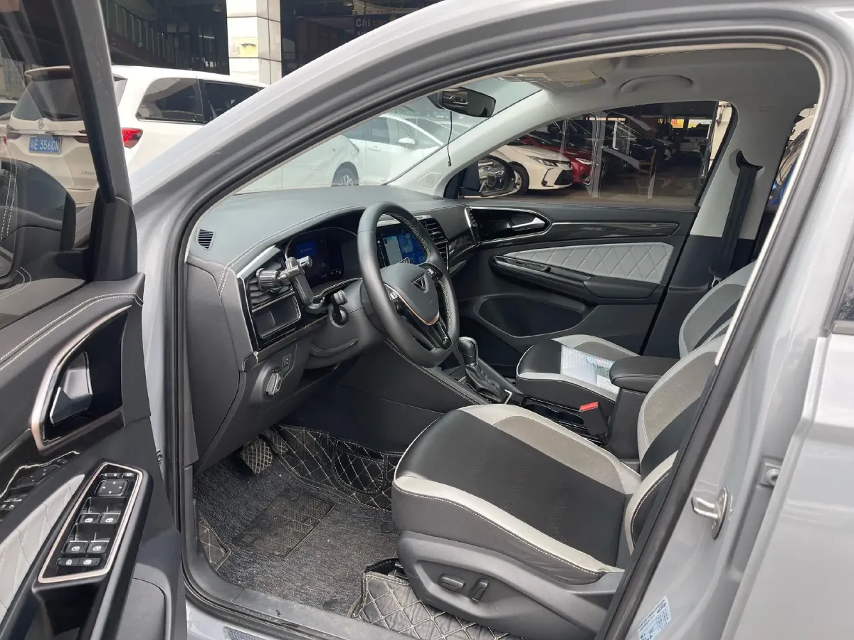 2022 Jetta VS7 1.4T 150HP L4 6AT,autocango,china used car exporter,china ev exporter,chinese used car exporter,chinese used ev exporter