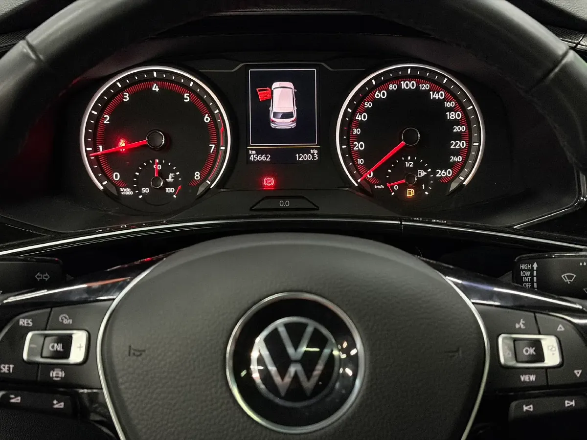 2021 Volkswagen Tayron 2.0T 186HP L4 7DCT,autocango,china used car exporter,china ev exporter,chinese used car exporter,chinese used ev exporter