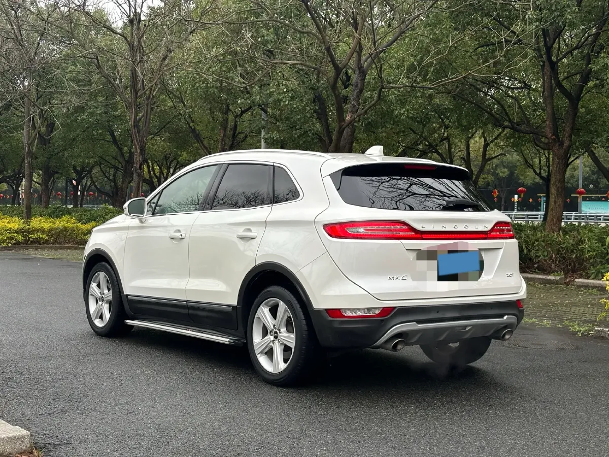 2017 Lincoln MKC 2.0T 203HP L4 6AT,autocango,china used car exporter,china ev exporter,chinese used car exporter,chinese used ev exporter