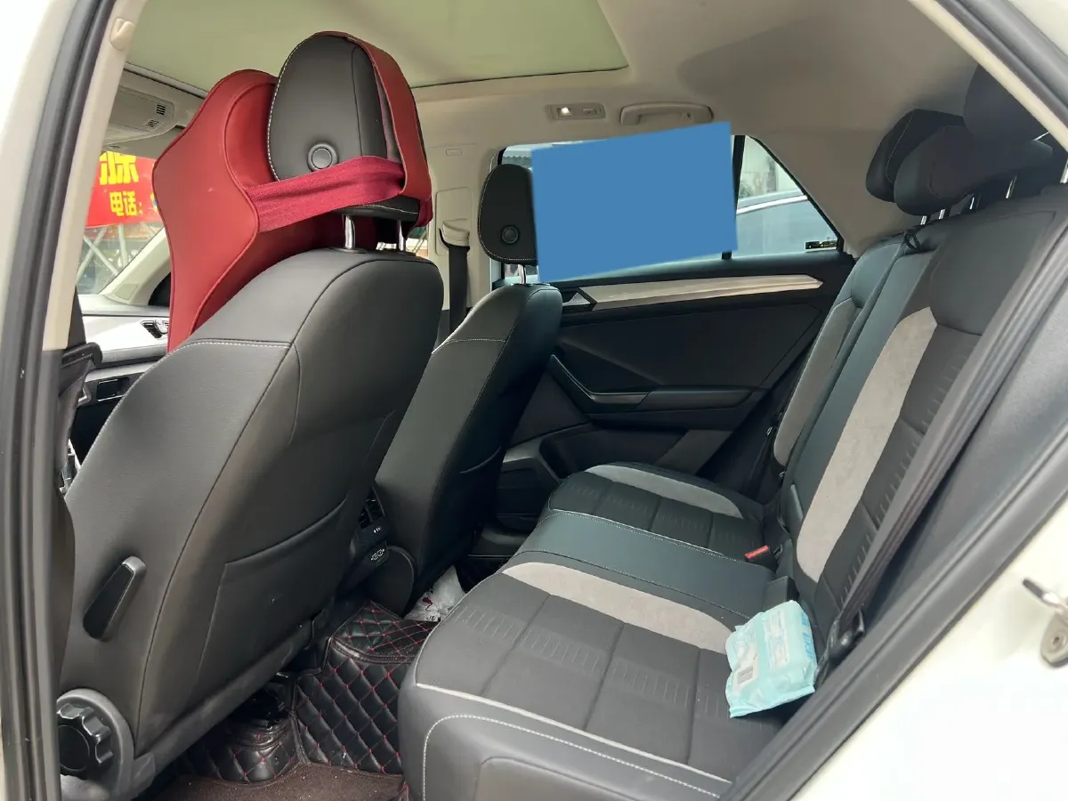 2019 Volkswagen T-Roc 1.4T 131HP L4 7DCT,autocango,china used car exporter,china ev exporter,chinese used car exporter,chinese used ev exporter