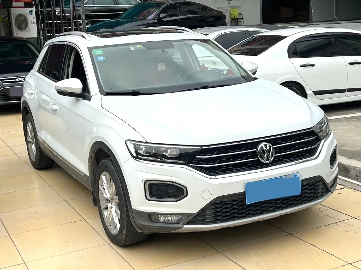 2019 Volkswagen T-Roc 1.4T 131HP L4 7DCT,autocango,china used car exporter,china ev exporter,chinese used car exporter,chinese used ev exporter