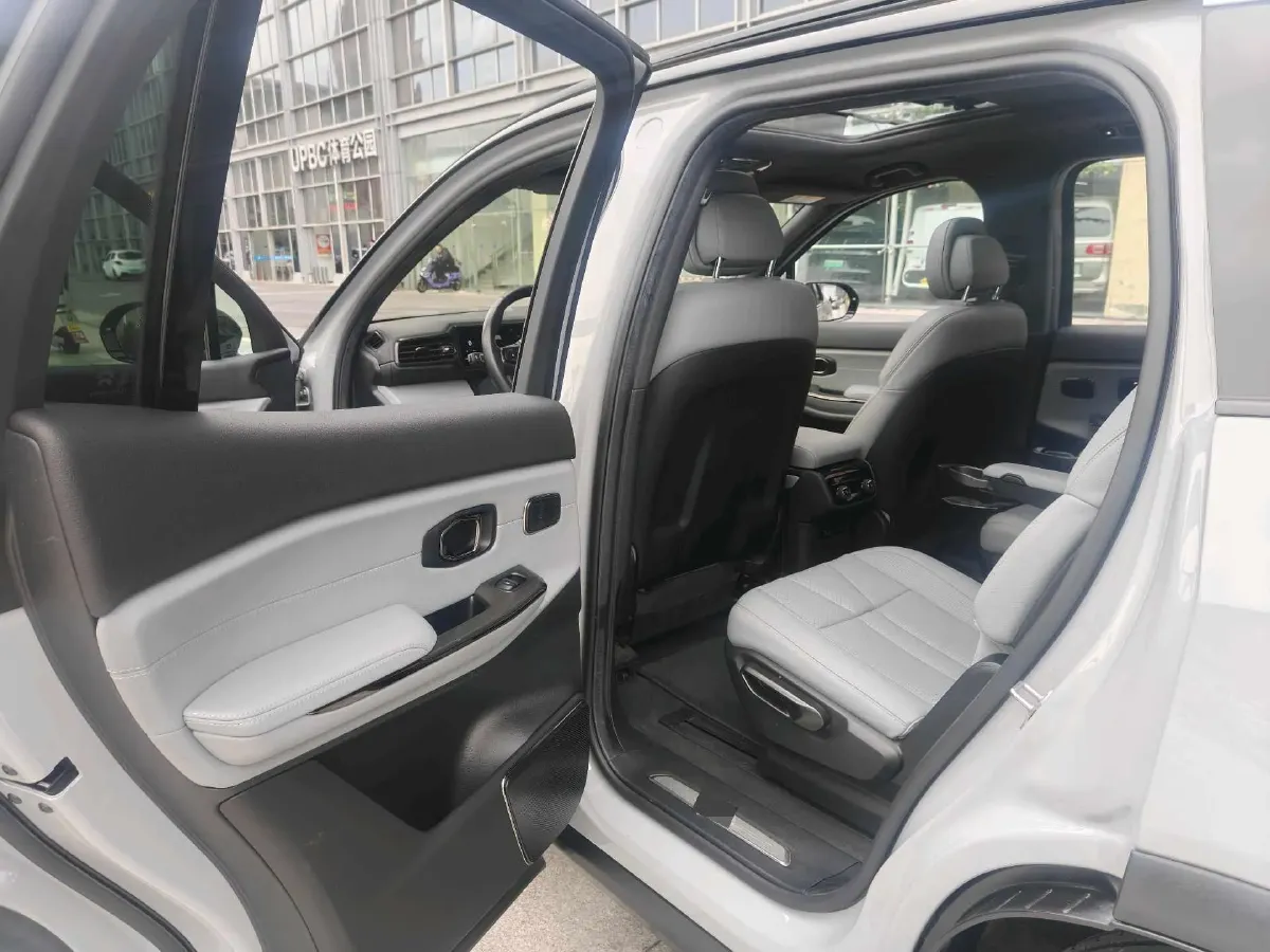 2022 NIO ES8 BEV 100KWH,autocango,china used car exporter,china ev exporter,chinese used car exporter,chinese used ev exporter