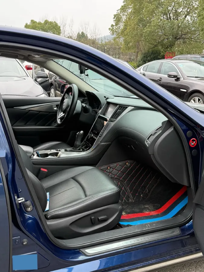 2018 Jeep Grand Commander 2.0T 265HP L4 9AT,autocango,china used car exporter,china ev exporter,chinese used car exporter,chinese used ev exporter