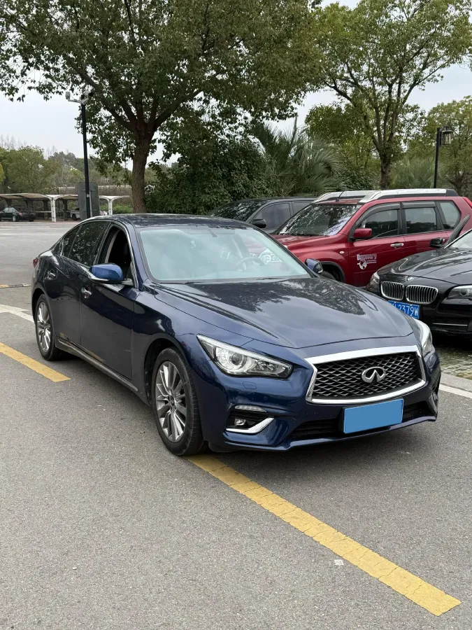 2018 Jeep Grand Commander 2.0T 265HP L4 9AT,autocango,china used car exporter,china ev exporter,chinese used car exporter,chinese used ev exporter