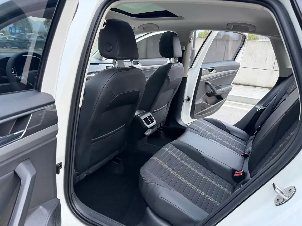 2021 Volkswagen Lavida 1.4T 150HP L4 7DCT,autocango,china used car exporter,china ev exporter,chinese used car exporter,chinese used ev exporter