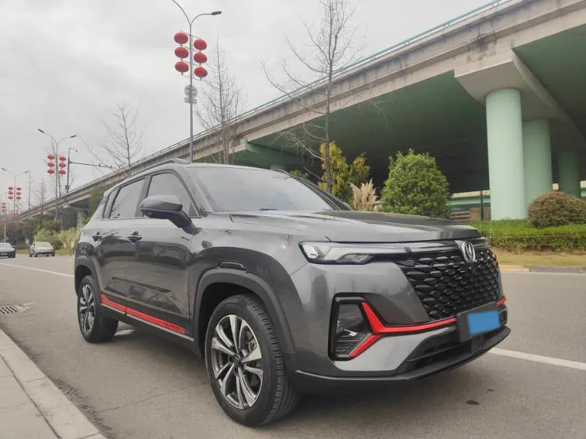 2022 ChangAn CS35 Plus 1.4T 160HP L4 7DCT,autocango,china used car exporter,china ev exporter,chinese used car exporter,chinese used ev exporter