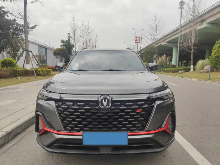 2022 ChangAn CS35 Plus 1.4T 160HP L4 7DCT,autocango,china used car exporter,china ev exporter,chinese used car exporter,chinese used ev exporter