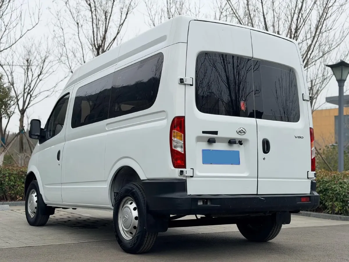 2020 MAXUS XinTu V80 2.5T 136HP L4 6MT,autocango,china used car exporter,china ev exporter,chinese used car exporter,chinese used ev exporter