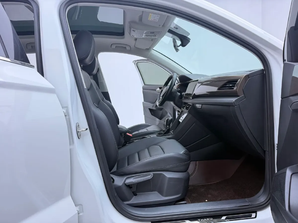 2022 Ford Transit 2.0T 202HP L4 6AT,autocango,china used car exporter,china ev exporter,chinese used car exporter,chinese used ev exporter