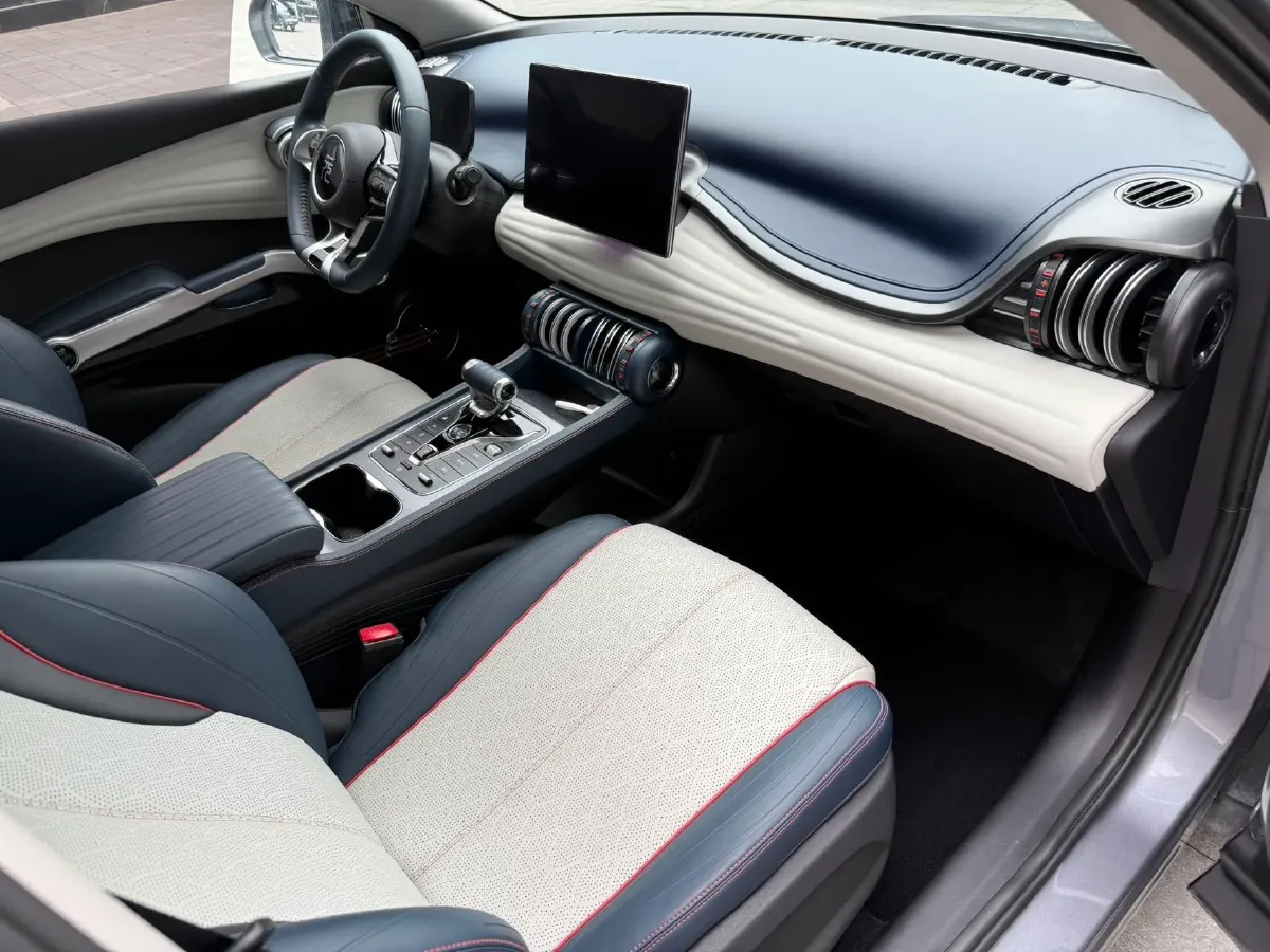 2022 Roewe RX5 MAX 1.5T 181HP L4 6AT,autocango,china used car exporter,china ev exporter,chinese used car exporter,chinese used ev exporter