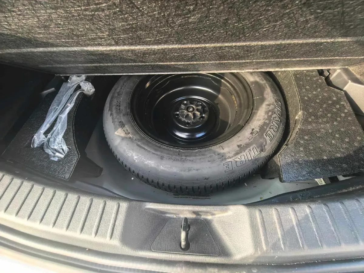 2022 Hyundai Tucson 2.0L 150HP L4 6AT Hybrid,autocango,china used car exporter,china ev exporter,chinese used car exporter,chinese used ev exporter