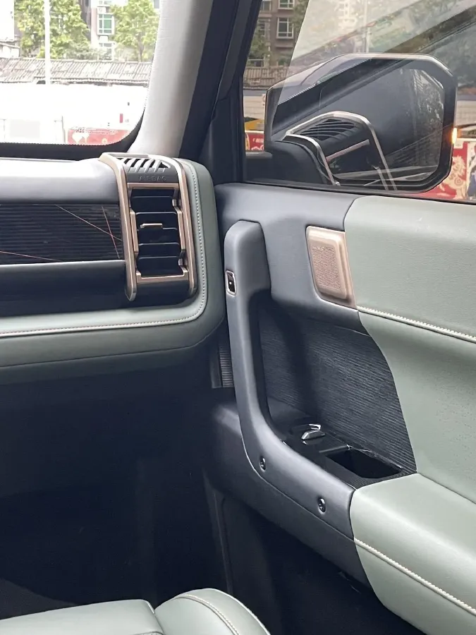 2024 iCAR iCAR 03 BEV 50.63KWH,autocango,china used car exporter,china ev exporter,chinese used car exporter,chinese used ev exporter