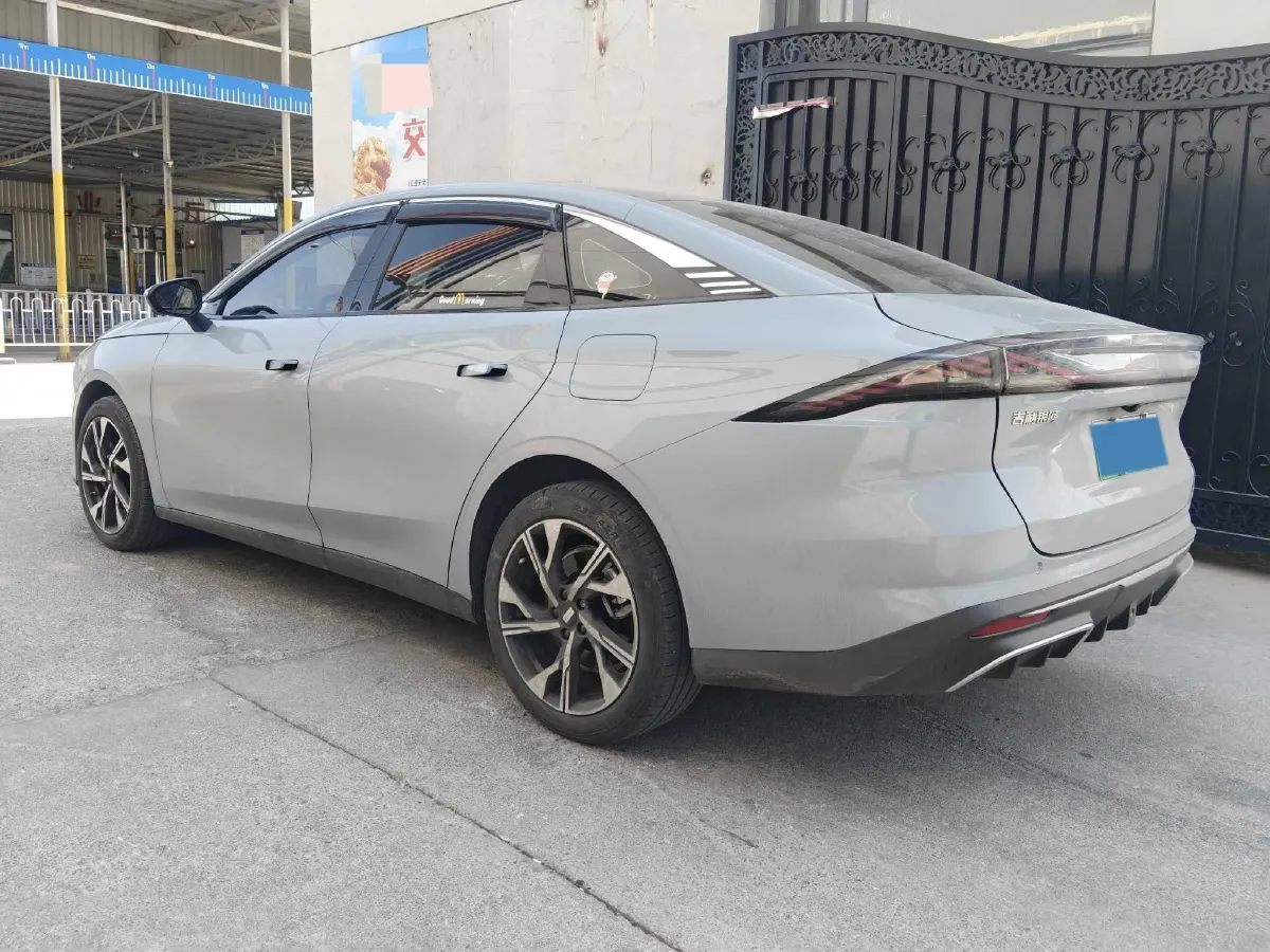 2023 Geely Galaxy L6 1.5T 163HP L4 3DHT PHEV,autocango,china used car exporter,china ev exporter,chinese used car exporter,chinese used ev exporter