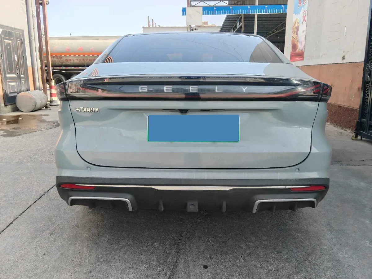 2023 Geely Galaxy L6 1.5T 163HP L4 3DHT PHEV,autocango,china used car exporter,china ev exporter,chinese used car exporter,chinese used ev exporter