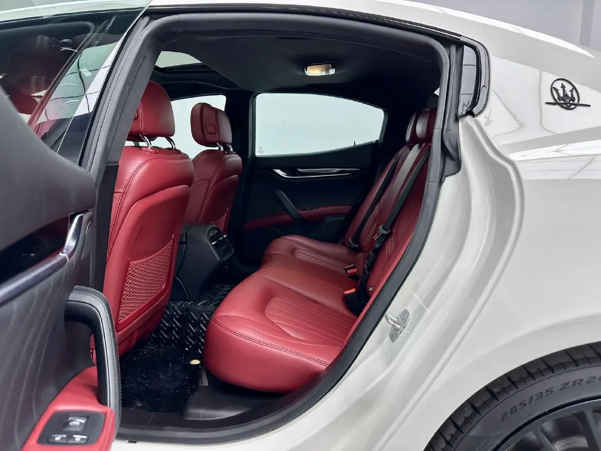 2019 Maserati Ghibli 3.0T 350HP V6 8AT,autocango,china used car exporter,china ev exporter,chinese used car exporter,chinese used ev exporter