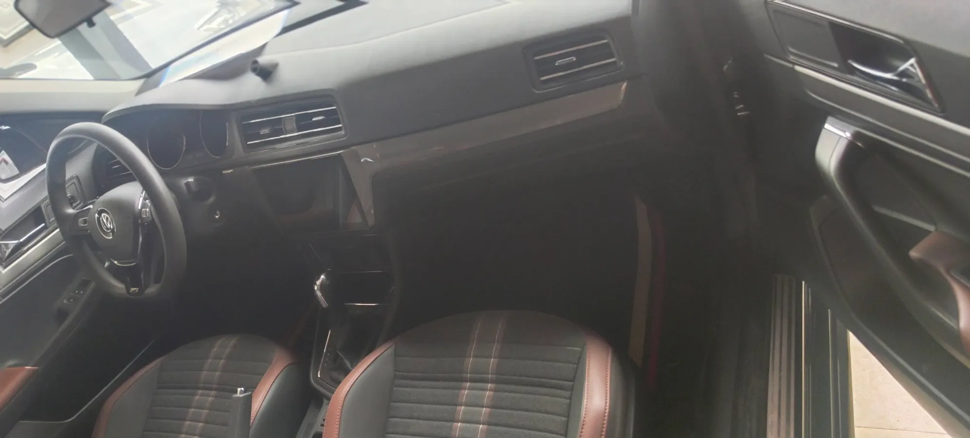 2019 Citroen C4L 1.2T 136HP L3 6AT,autocango,china used car exporter,china ev exporter,chinese used car exporter,chinese used ev exporter