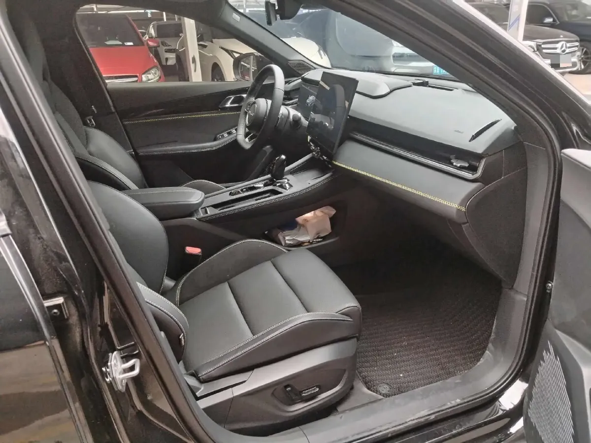 2025 LYNK&CO 03 1.5T 181HP L4 7DCT,autocango,china used car exporter,china ev exporter,chinese used car exporter,chinese used ev exporter