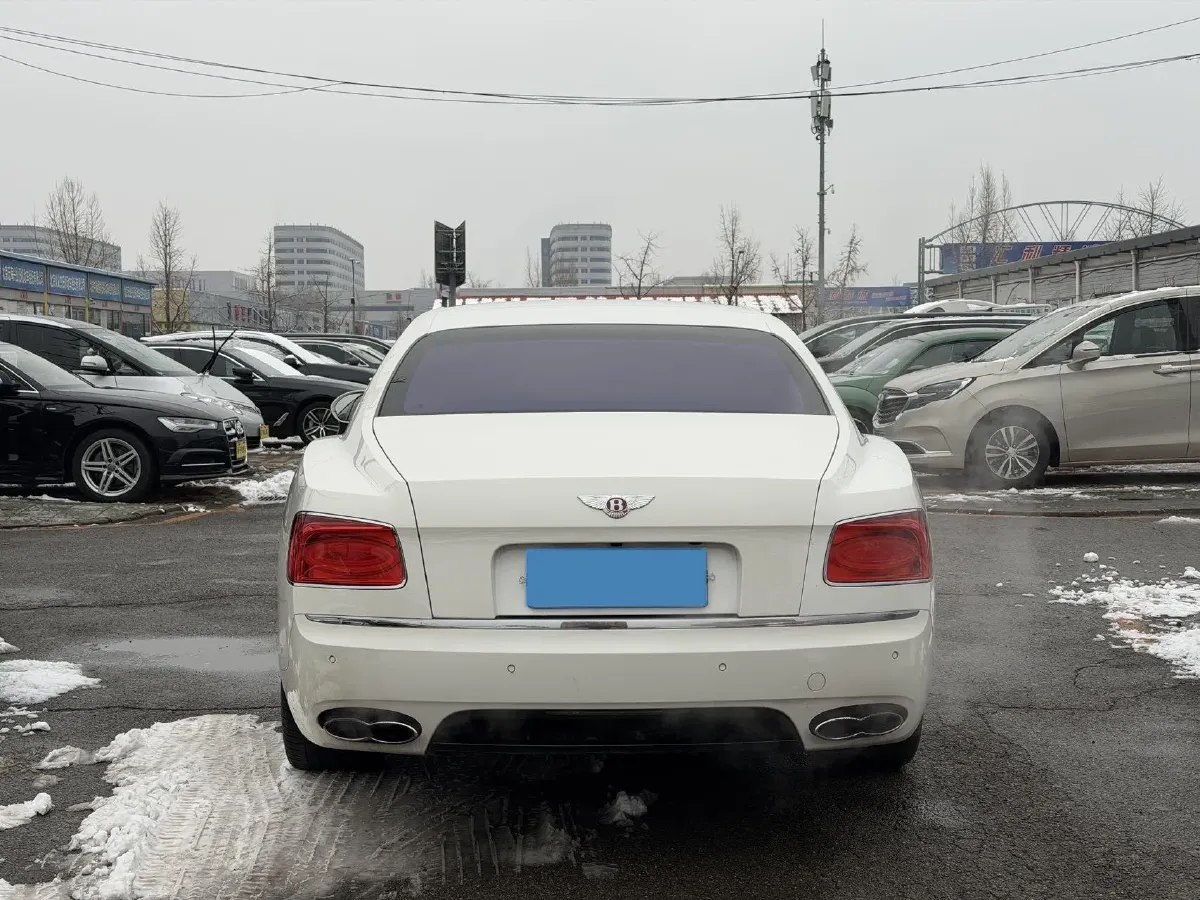 2017 Bentley Flying Spur 4.0T 528HP V8 8AT,autocango,china used car exporter,china ev exporter,chinese used car exporter,chinese used ev exporter