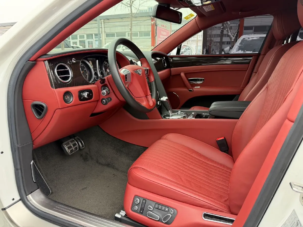 2017 Bentley Flying Spur 4.0T 528HP V8 8AT,autocango,china used car exporter,china ev exporter,chinese used car exporter,chinese used ev exporter