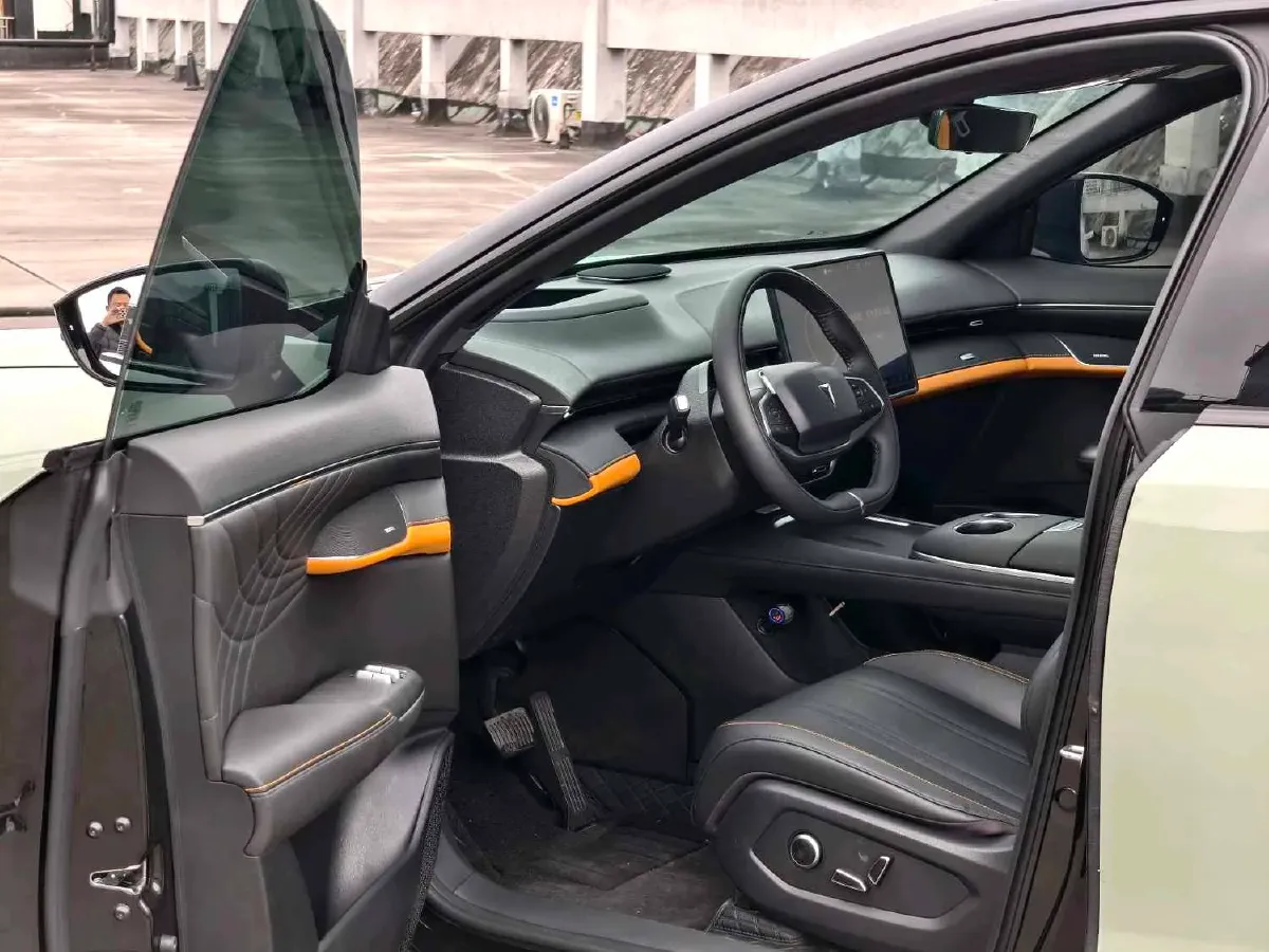 2024 Deepal S07 1.5L 95HP L4 REEV 31.73KWH,autocango,china used car exporter,china ev exporter,chinese used car exporter,chinese used ev exporter