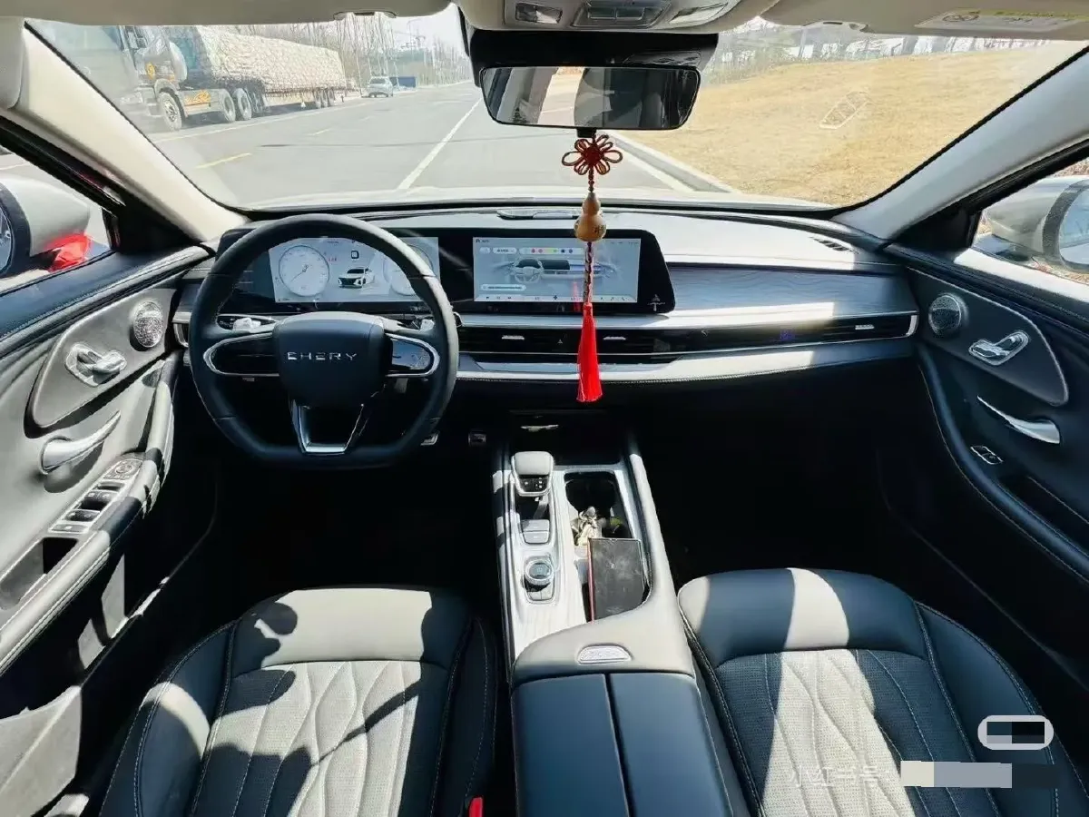 2023 Chery Arrizo 8 2.0T 254HP L4 7DCT,autocango,china used car exporter,china ev exporter,chinese used car exporter,chinese used ev exporter