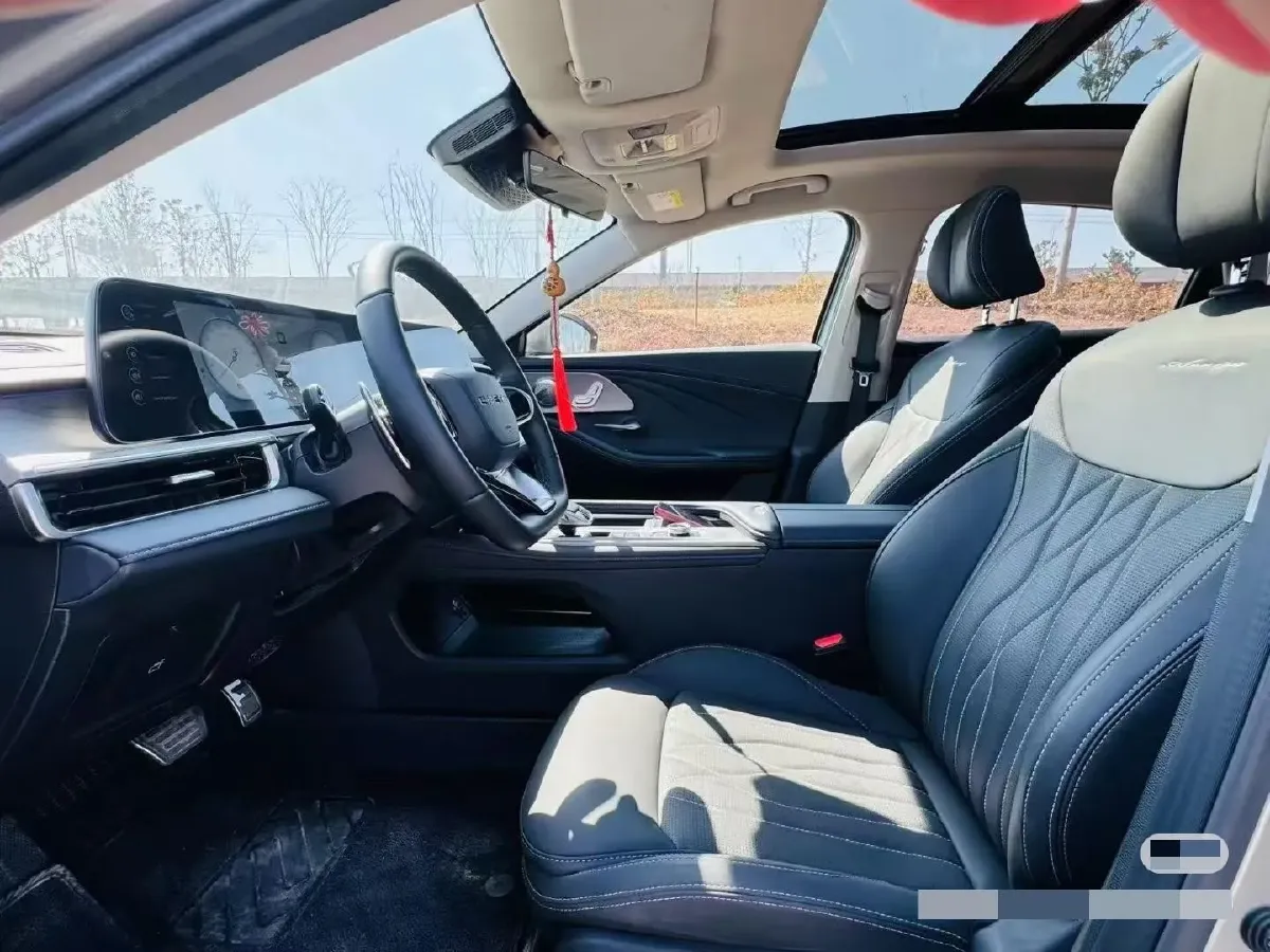 2023 Chery Arrizo 8 2.0T 254HP L4 7DCT,autocango,china used car exporter,china ev exporter,chinese used car exporter,chinese used ev exporter