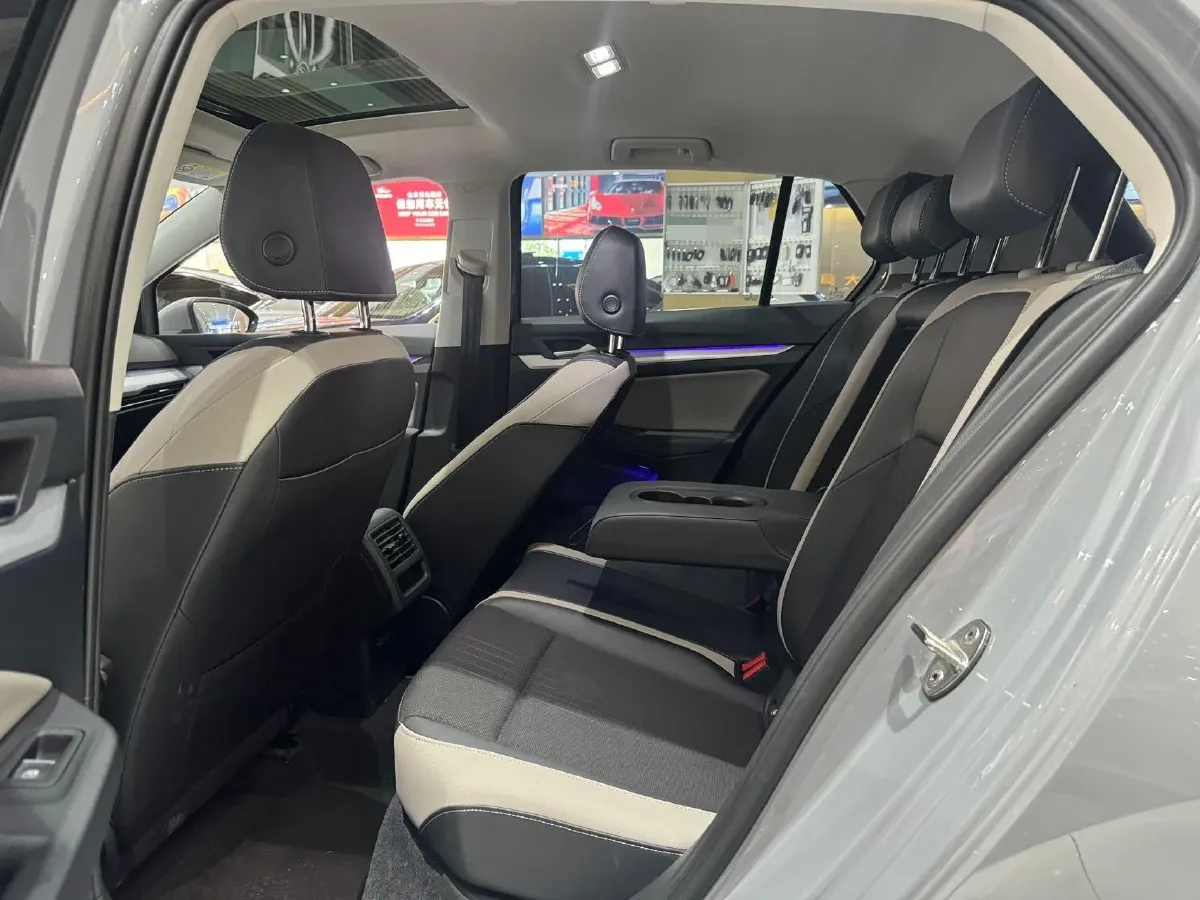 2021 Volkswagen Golf 1.4T 150HP L4 7DCT,autocango,china used car exporter,china ev exporter,chinese used car exporter,chinese used ev exporter