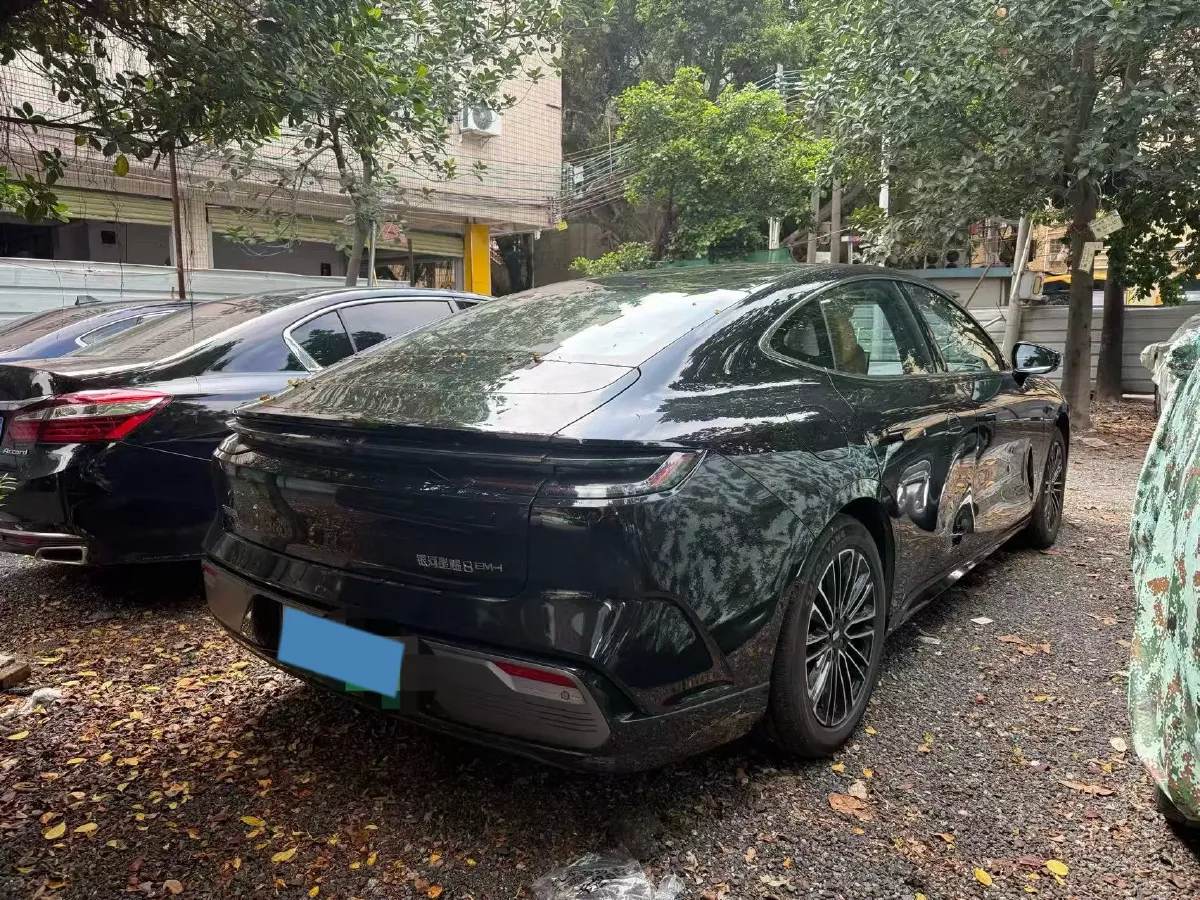 2025 Geely Galaxy Starshine 8 1.5L 112HP L4 1DHT PHEV,autocango,china used car exporter,china ev exporter,chinese used car exporter,chinese used ev exporter