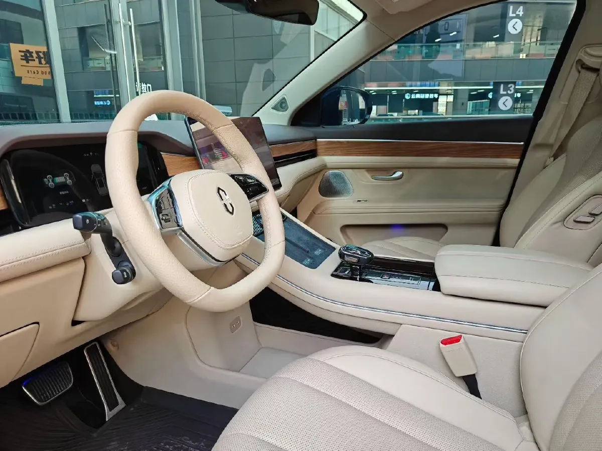 2024 AITO AITO M7 1.5T 152HP L4 REEV 40KWH,autocango,china used car exporter,china ev exporter,chinese used car exporter,chinese used ev exporter