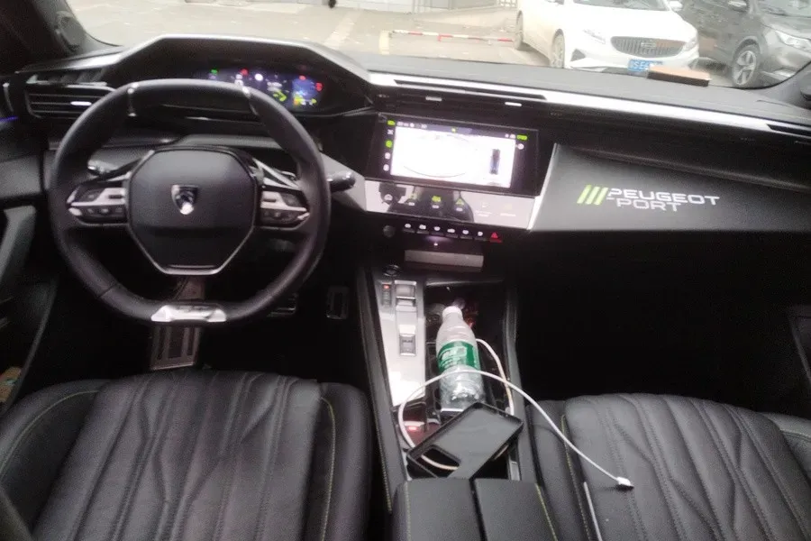 2025 Peugeot 408X 1.6T 175HP L4 8AT,autocango,china used car exporter,china ev exporter,chinese used car exporter,chinese used ev exporter