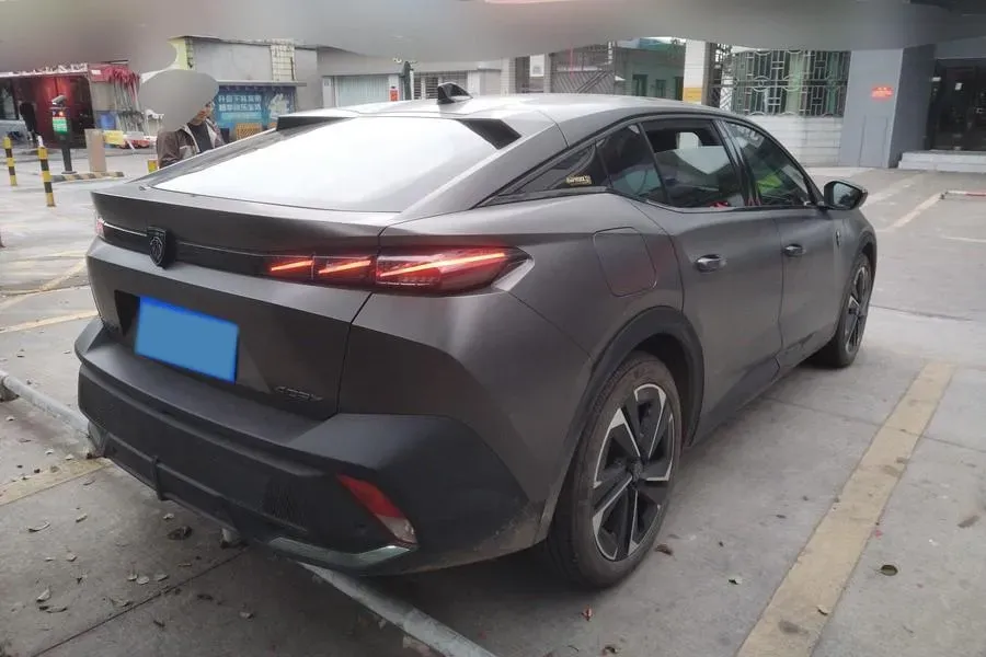 2025 Peugeot 408X 1.6T 175HP L4 8AT,autocango,china used car exporter,china ev exporter,chinese used car exporter,chinese used ev exporter