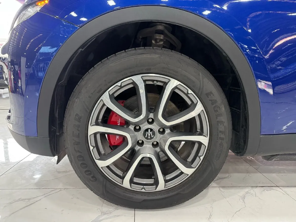 2021 Maserati Levante 3.0T 350HP V6 8AT,autocango,china used car exporter,china ev exporter,chinese used car exporter,chinese used ev exporter