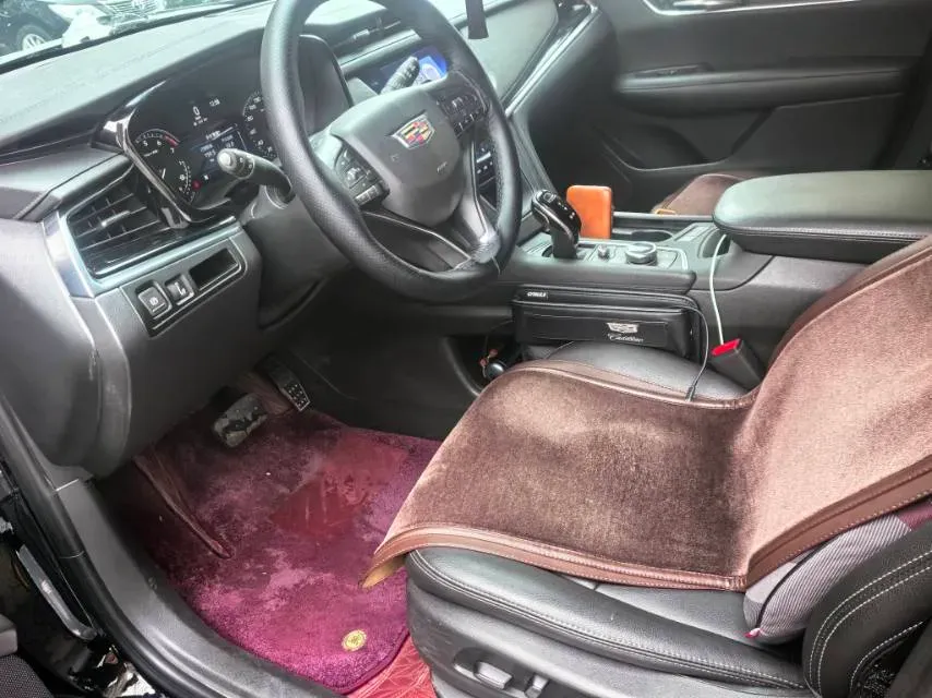 2022 Cadillac XT6 2.0T 237HP L4 9AT,autocango,china used car exporter,china ev exporter,chinese used car exporter,chinese used ev exporter
