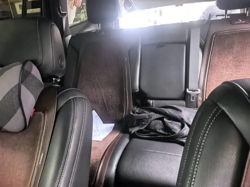 2022 Cadillac XT6 2.0T 237HP L4 9AT,autocango,china used car exporter,china ev exporter,chinese used car exporter,chinese used ev exporter