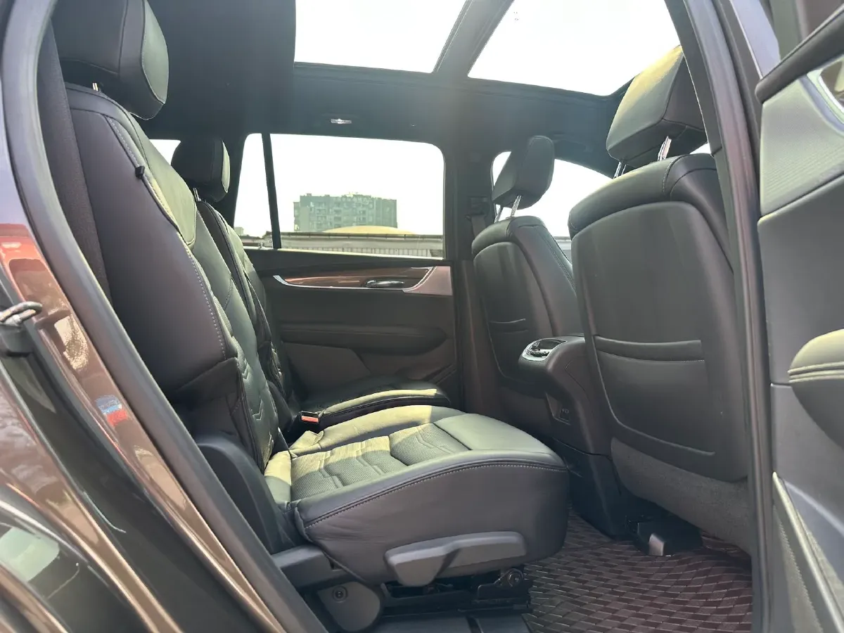 2020 Cadillac XT6 2.0T 237HP L4 9AT,autocango,china used car exporter,china ev exporter,chinese used car exporter,chinese used ev exporter