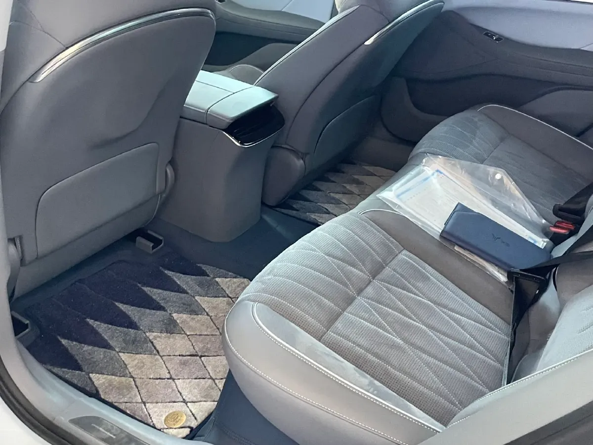 2023 Voyah ZhuiGuang BEV 82.11KWH,autocango,china used car exporter,china ev exporter,chinese used car exporter,chinese used ev exporter