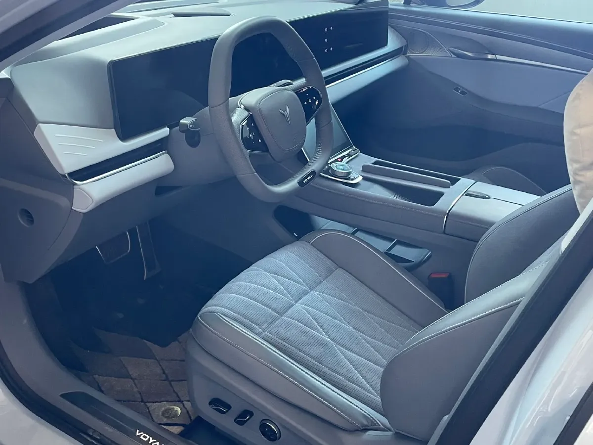 2023 Voyah ZhuiGuang BEV 82.11KWH,autocango,china used car exporter,china ev exporter,chinese used car exporter,chinese used ev exporter