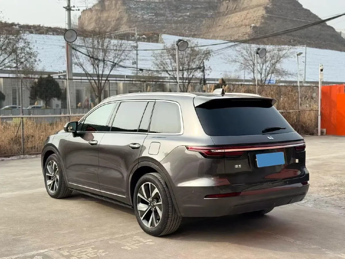 2021 Li ONE Range Extended 131HP REEV 40.5KWH,autocango,china used car exporter,china ev exporter,chinese used car exporter,chinese used ev exporter