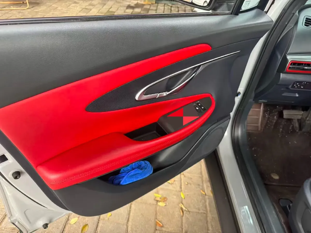 2020 ChangAn UNI-T 1.5T 180HP L4 7DCT,autocango,china used car exporter,china ev exporter,chinese used car exporter,chinese used ev exporter