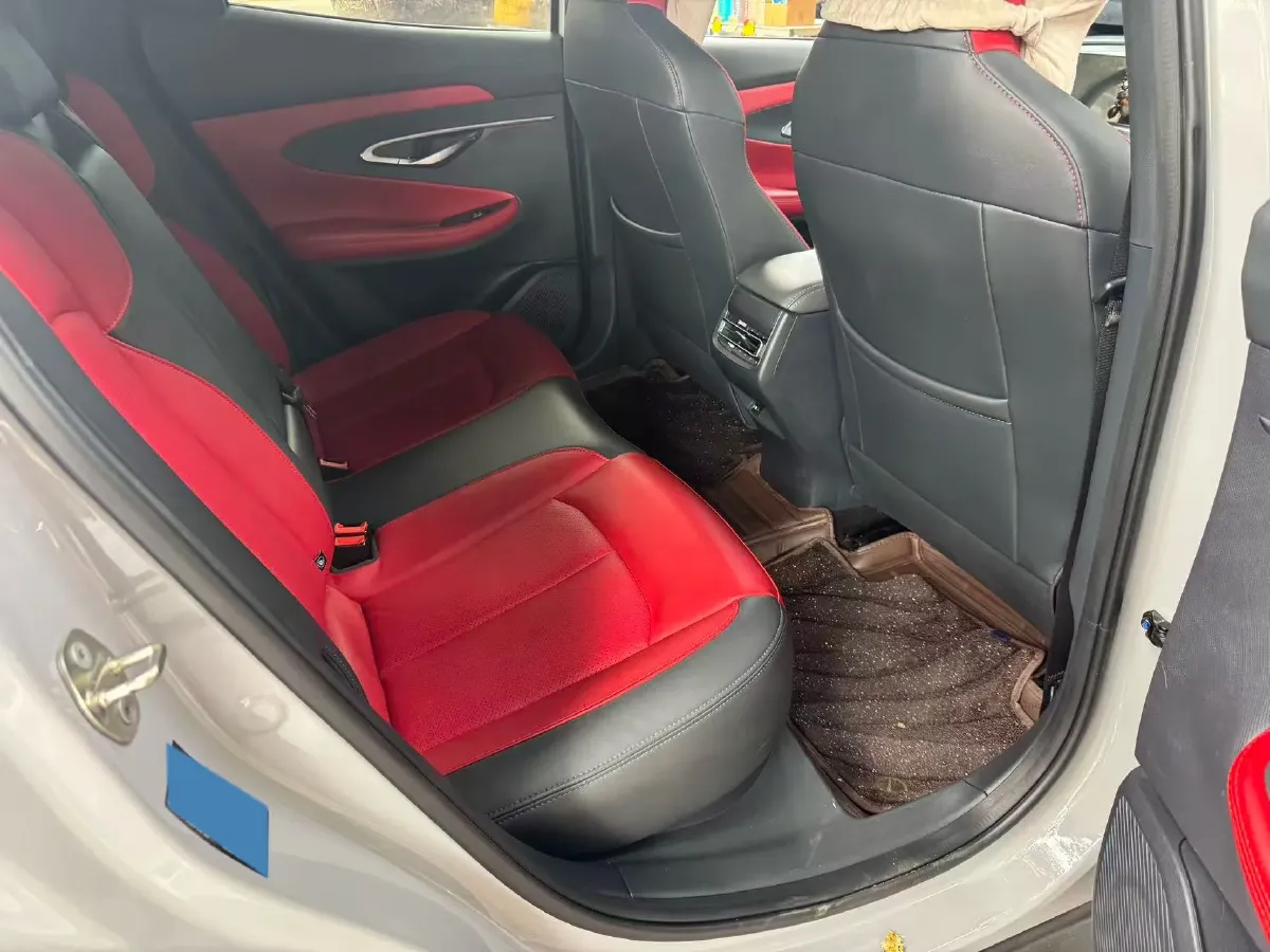 2020 ChangAn UNI-T 1.5T 180HP L4 7DCT,autocango,china used car exporter,china ev exporter,chinese used car exporter,chinese used ev exporter