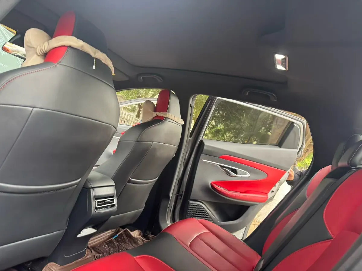 2020 ChangAn UNI-T 1.5T 180HP L4 7DCT,autocango,china used car exporter,china ev exporter,chinese used car exporter,chinese used ev exporter