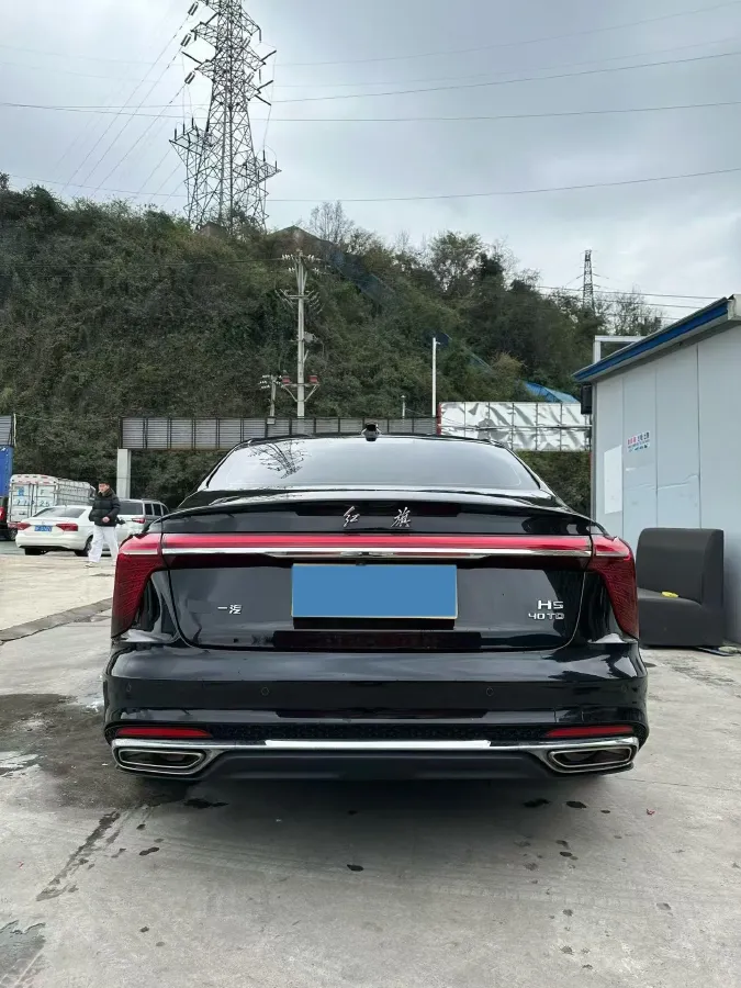 2023 HongQi H5 2.0T 224HP L4 8AT,autocango,china used car exporter,china ev exporter,chinese used car exporter,chinese used ev exporter