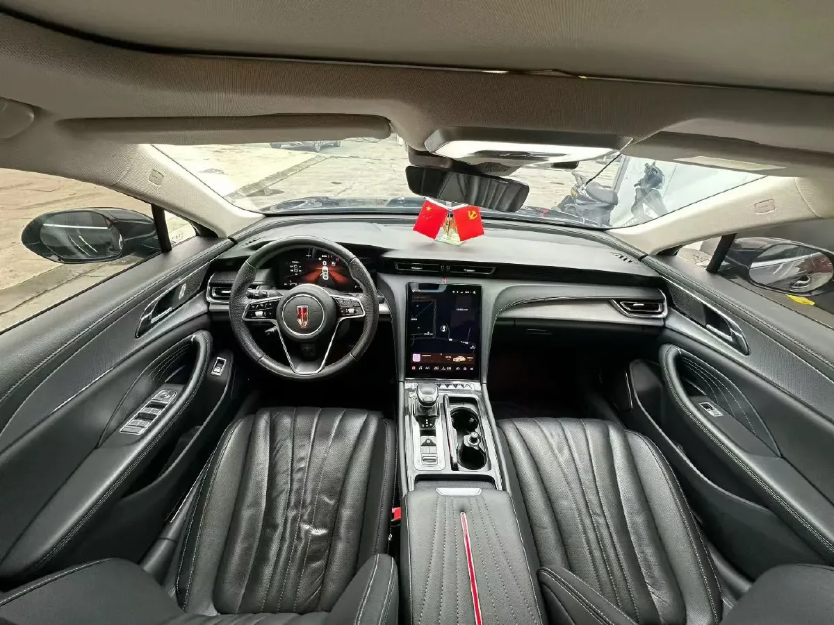 2023 HongQi H5 2.0T 224HP L4 8AT,autocango,china used car exporter,china ev exporter,chinese used car exporter,chinese used ev exporter