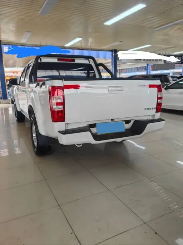 2022 Isuzu RE-MAX Jim 2.8T 120HP L4 5MT,autocango,china used car exporter,china ev exporter,chinese used car exporter,chinese used ev exporter