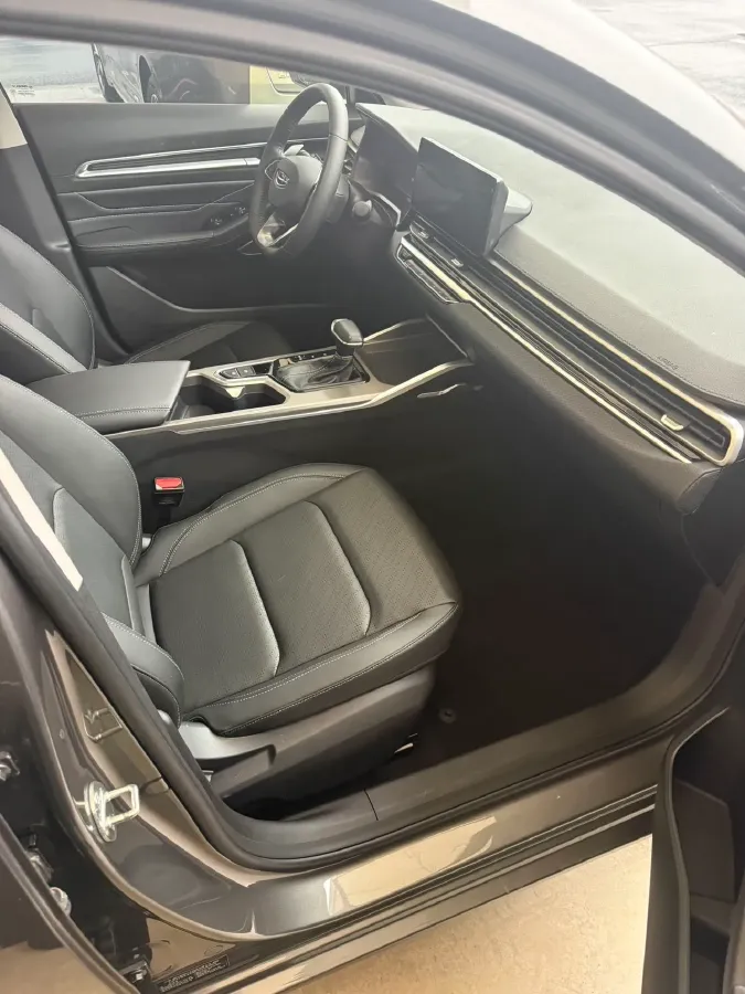 2022 Geely Emgrand 1.5L 114HP L4 CVT,autocango,china used car exporter,china ev exporter,chinese used car exporter,chinese used ev exporter