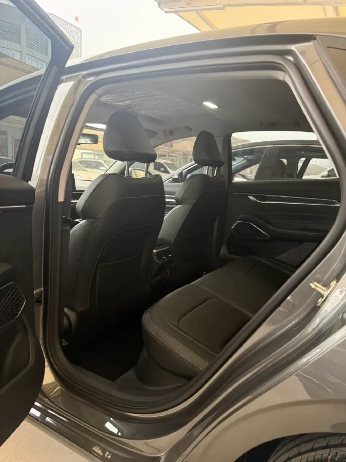 2022 Geely Emgrand 1.5L 114HP L4 CVT,autocango,china used car exporter,china ev exporter,chinese used car exporter,chinese used ev exporter