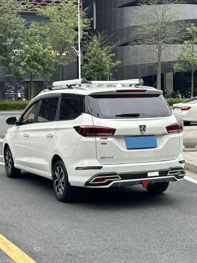 2018 BaoJun 530 1.5T 150HP L4 6MT,autocango,china used car exporter,china ev exporter,chinese used car exporter,chinese used ev exporter