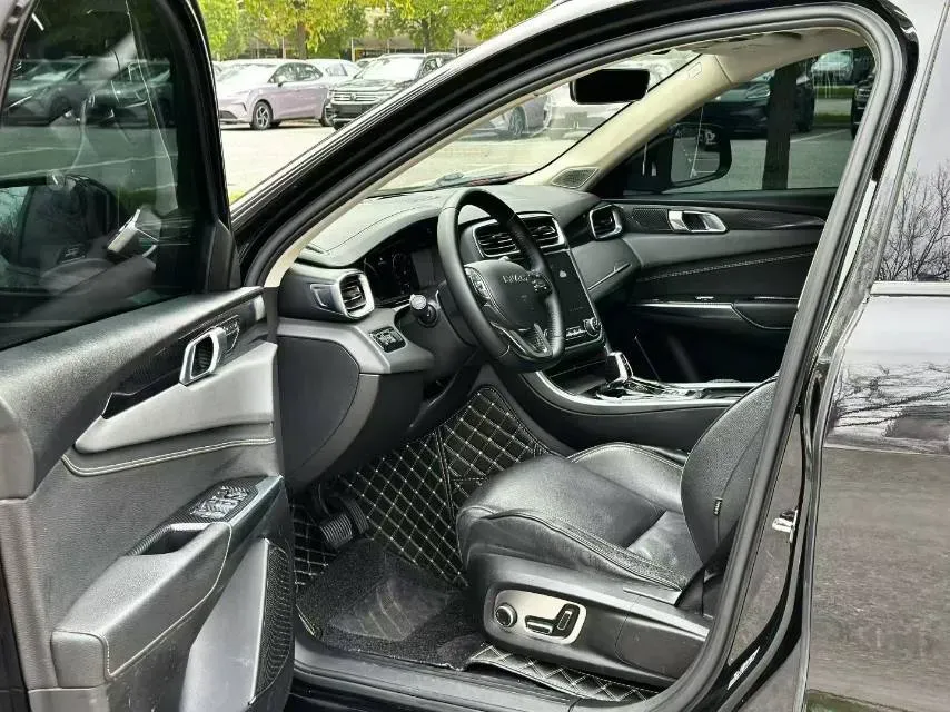 2019 LYNK&CO 01 2.0T 190HP L4 6AT,autocango,china used car exporter,china ev exporter,chinese used car exporter,chinese used ev exporter