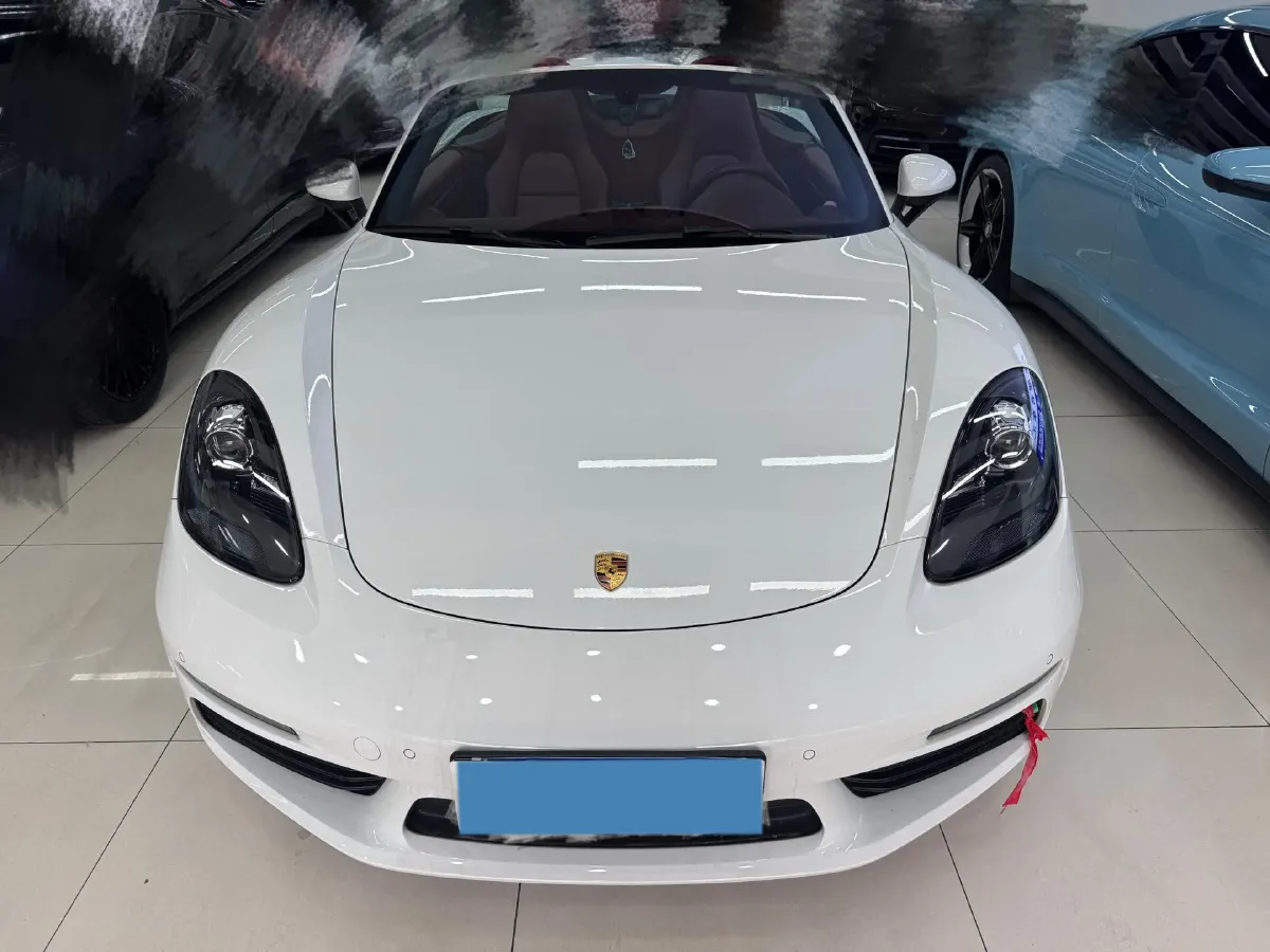 2022 Porsche 718 2.0T 250HP H4 7DCT,autocango,china used car exporter,china ev exporter,chinese used car exporter,chinese used ev exporter