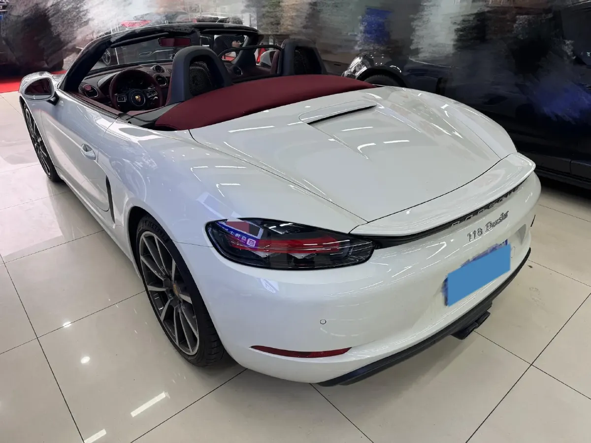 2022 Porsche 718 2.0T 250HP H4 7DCT,autocango,china used car exporter,china ev exporter,chinese used car exporter,chinese used ev exporter
